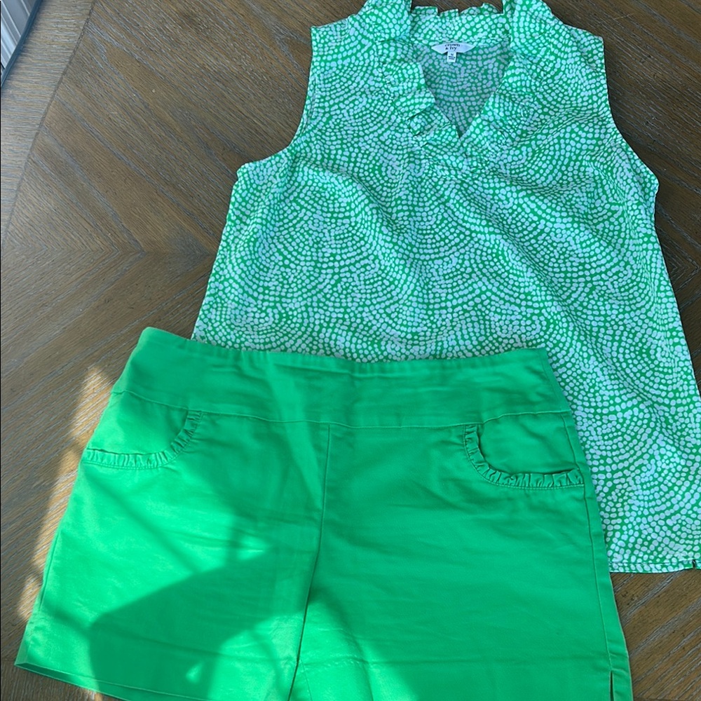 Crown & Ivy Green Shorts & top 12 M